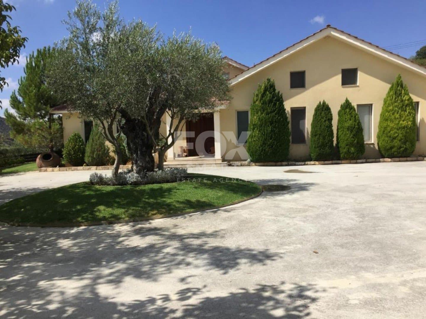 7 Bedroom Detached House for Sale in Limassol, Koilani