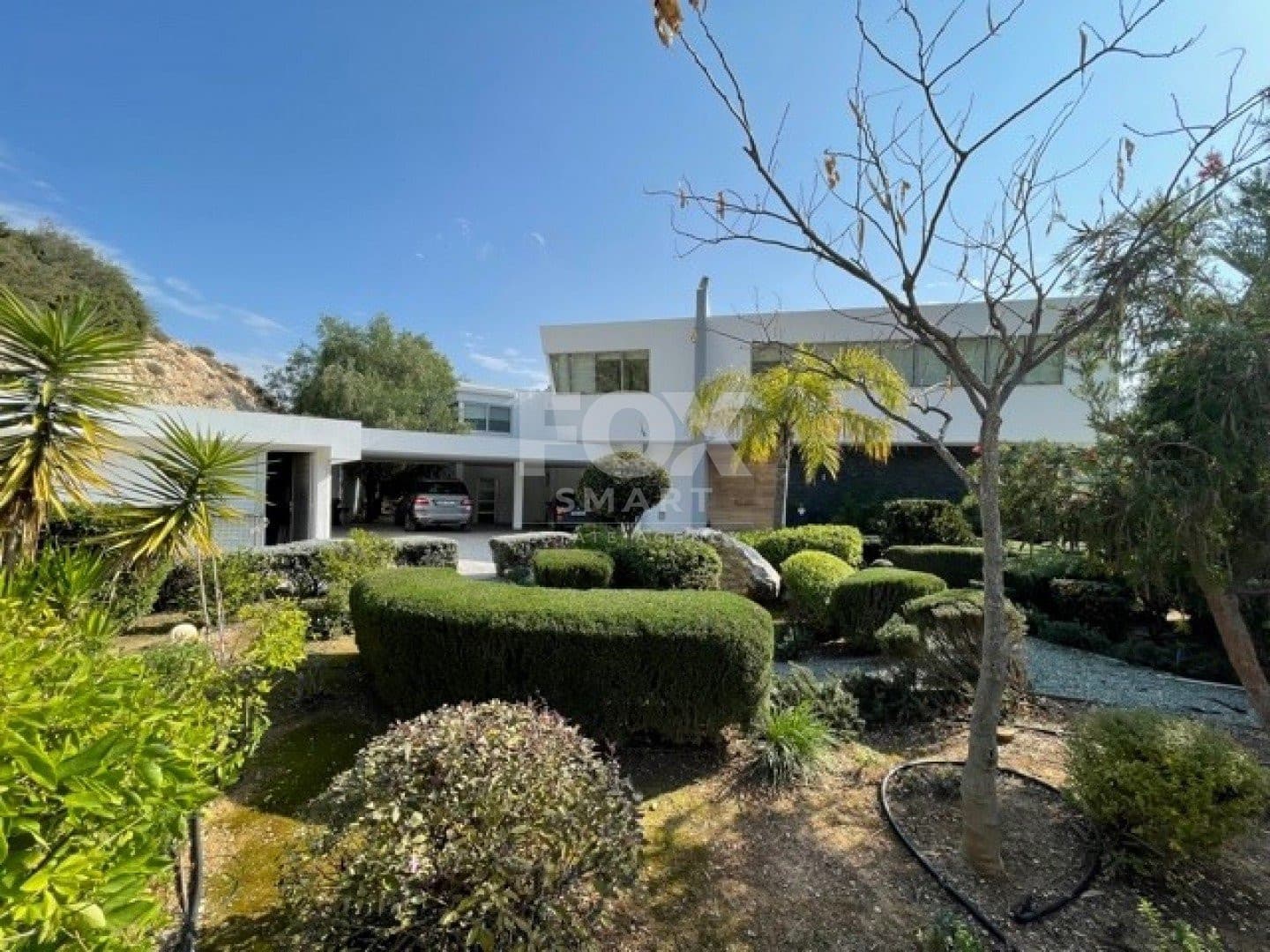 5 Bedroom Detached House for Sale in Limassol, Parekklisia