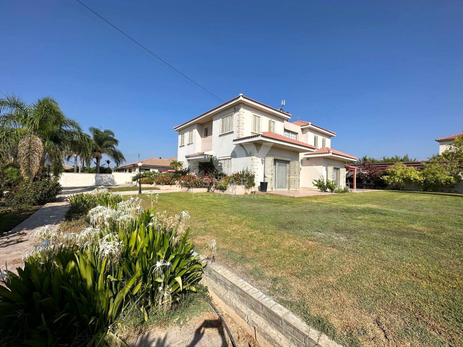 5 Bedroom Detached House for Sale in Limassol, Ypsonas
