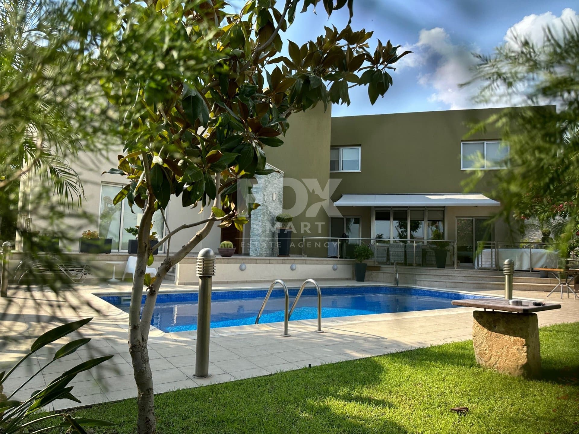 5 Bedroom Villa for Sale in Limassol, Agios Athanasios