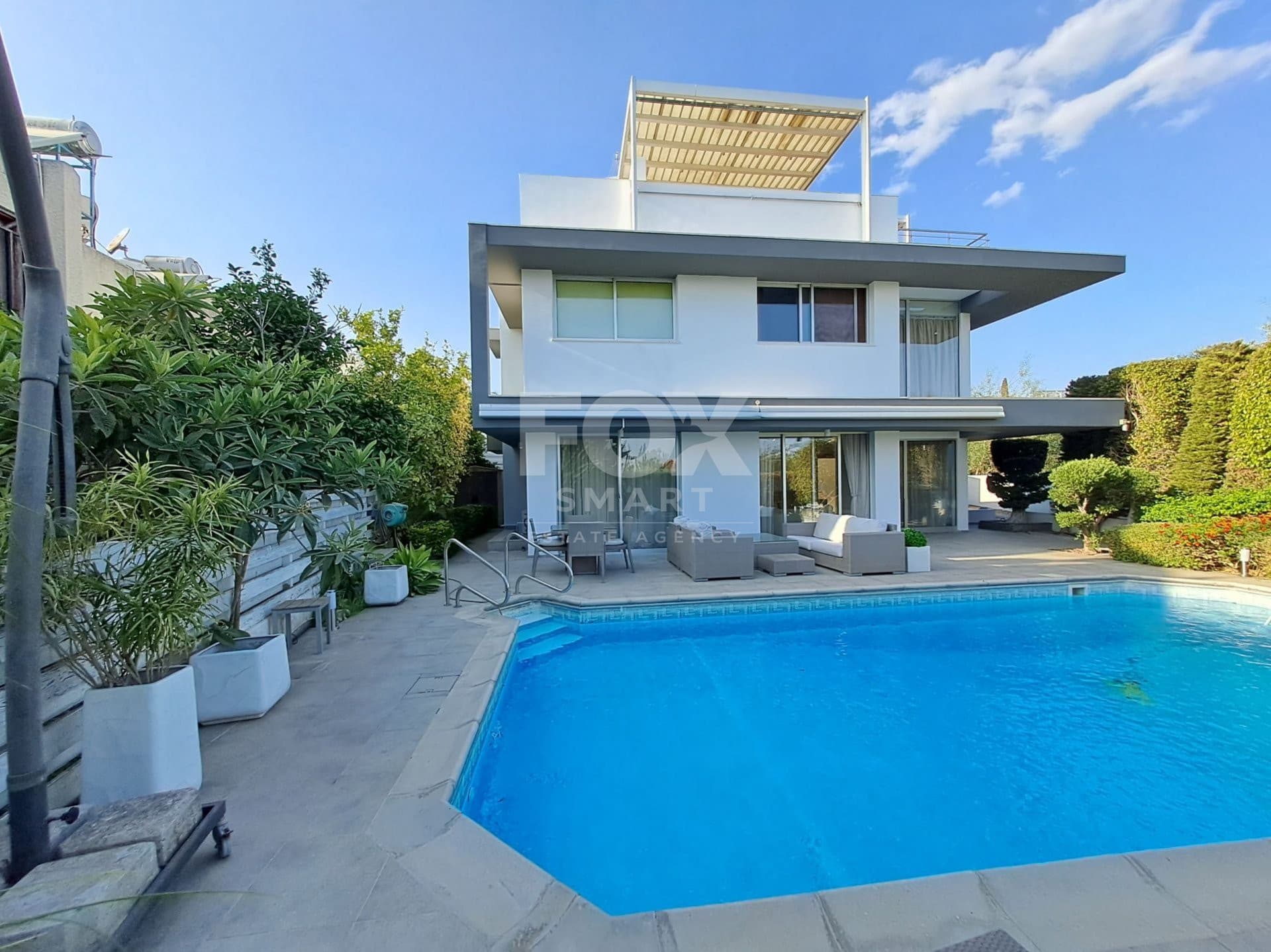 4 Bedroom Villa for Sale in Limassol, Pyrgos - Tourist Area