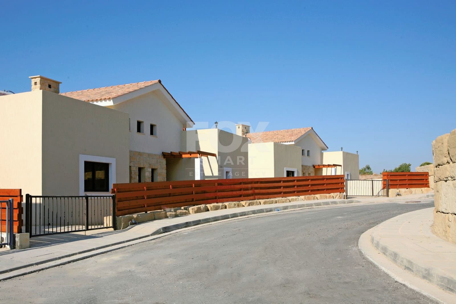 3 Bedroom Detached House for Sale in Limassol, Monagroulli