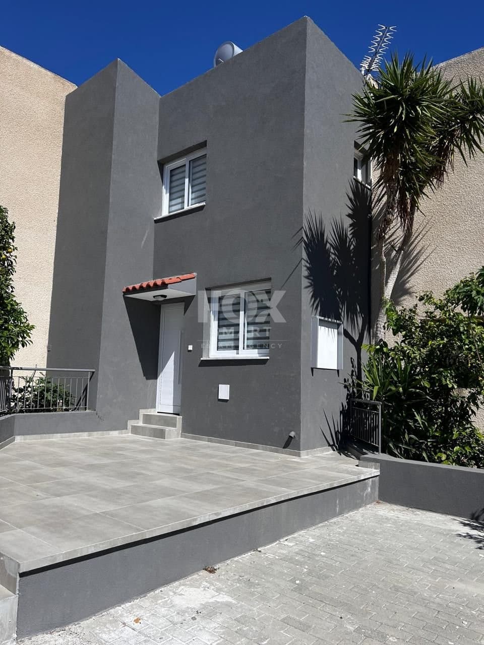 4 Bedroom Maisonette for Sale in Limassol, Agios Tychon - Tourist Area
