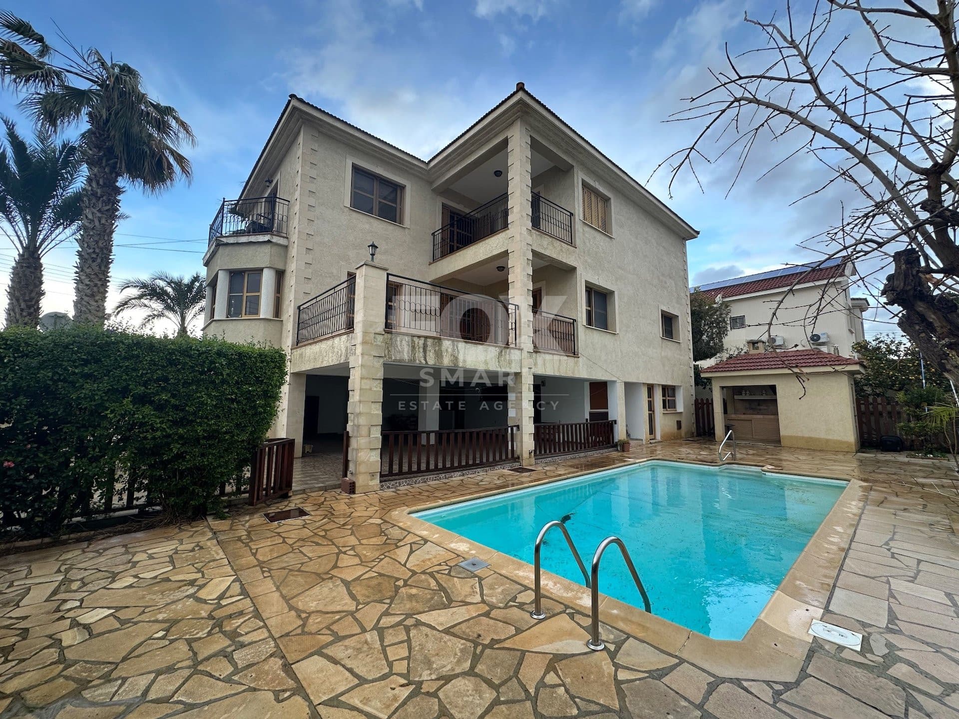 5 Bedroom Villa for Sale in Limassol, Agios Athanasios