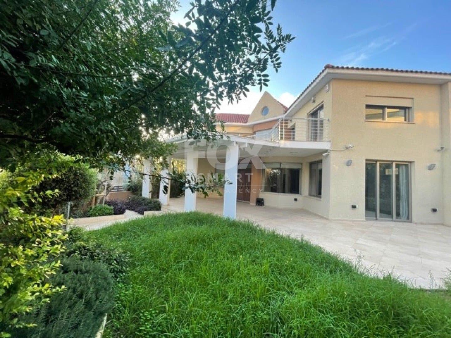 6 Bedroom Detached House for Sale in Limassol, Panthea