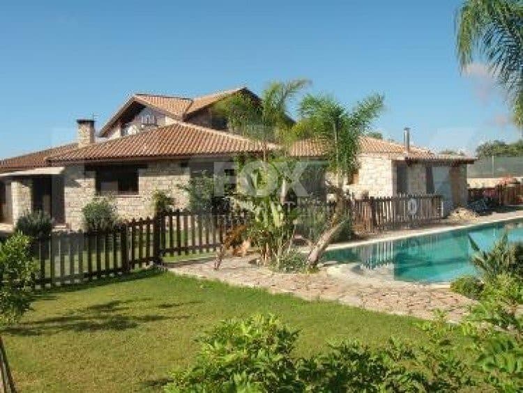 5 Bedroom Detached House for Sale in Limassol, Korfi
