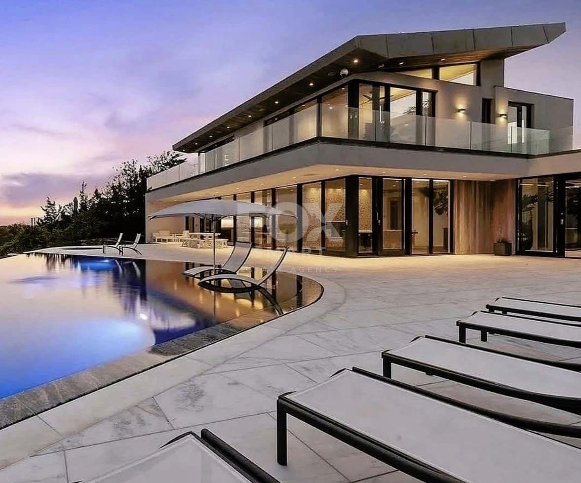 5 Bedroom Villa for Sale in Paphos, Aphrodite hills