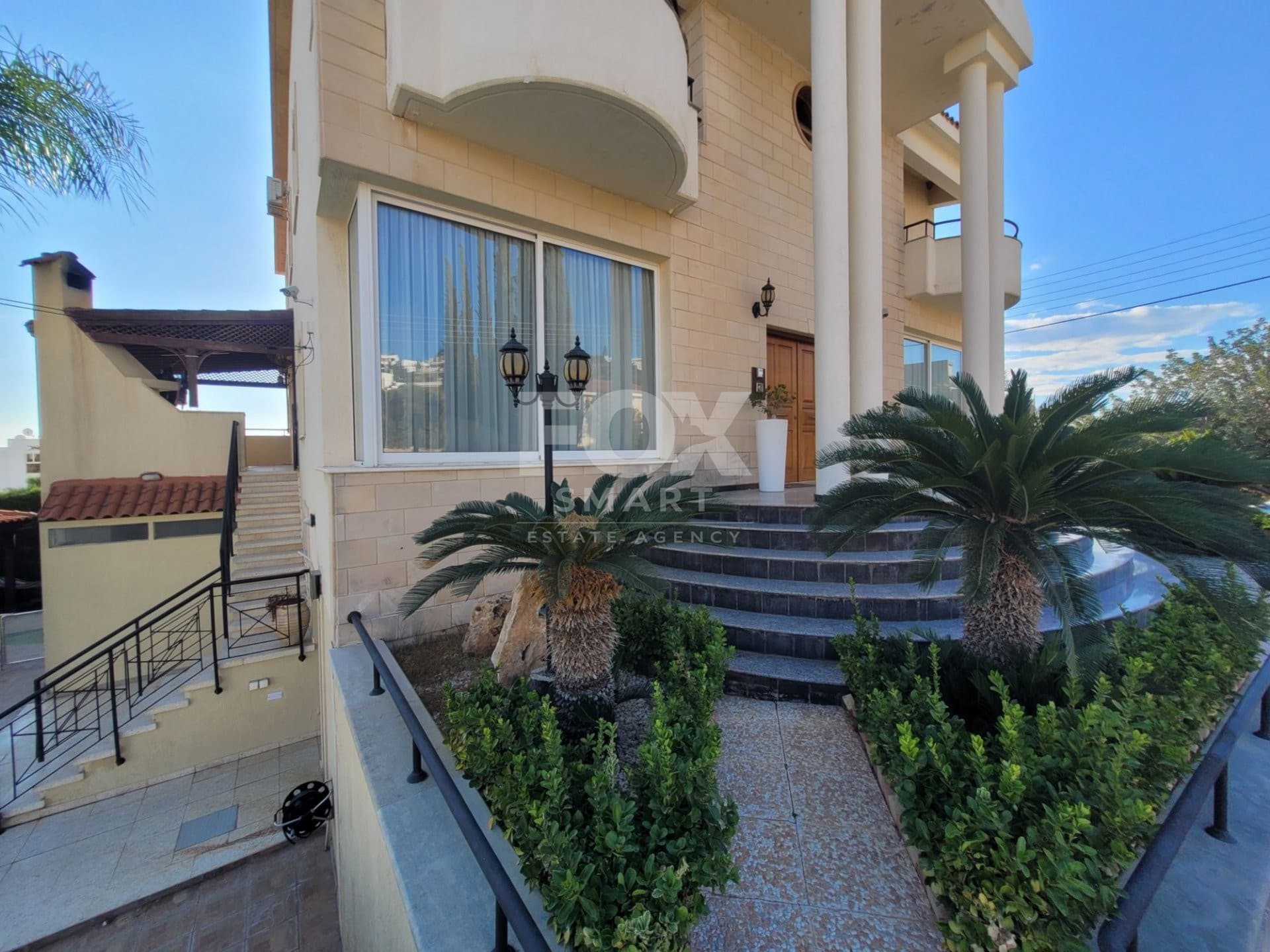 7 Bedroom Detached House for Sale in Limassol, Laiki Leykothea