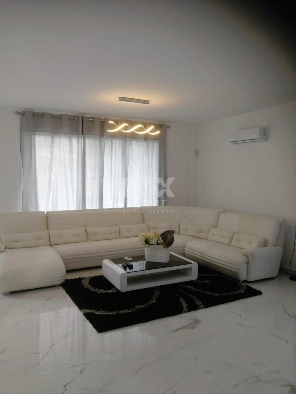 5 Bedroom Detached House for Sale in Limassol, Germasogeia Tourist Area