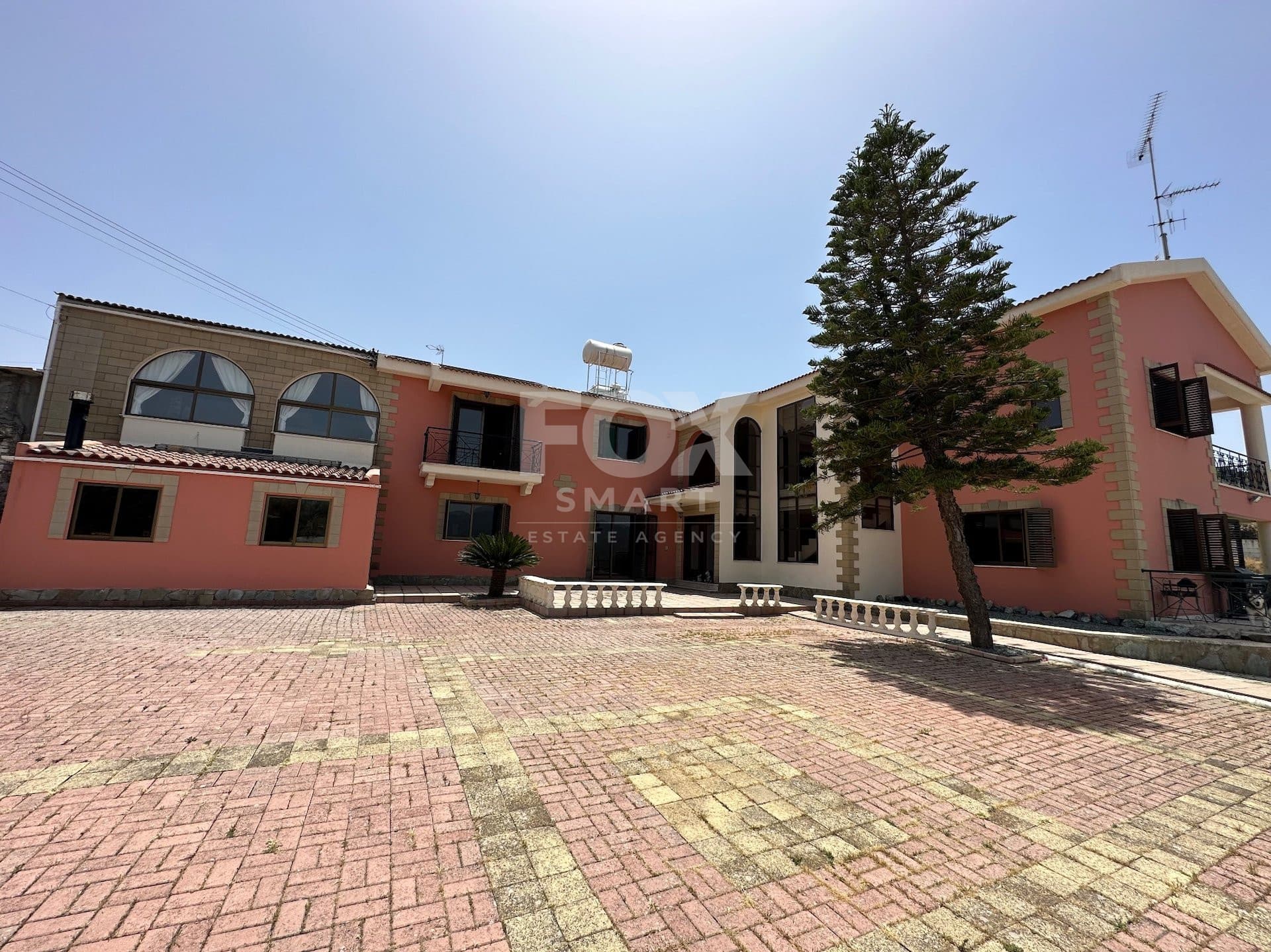 5 Bedroom Villa for Sale in Limassol, Prastio Kellakiou