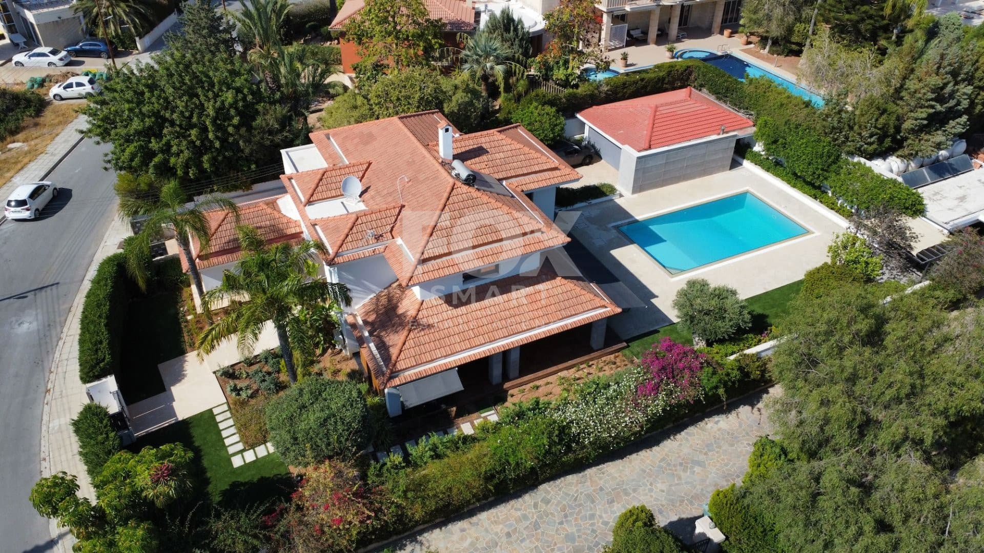5 Bedroom Detached House for Sale in Limassol, Kalogyros