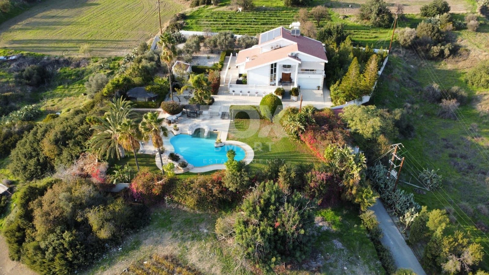 5 Bedroom Villa for Sale in Limassol, Parekklisia