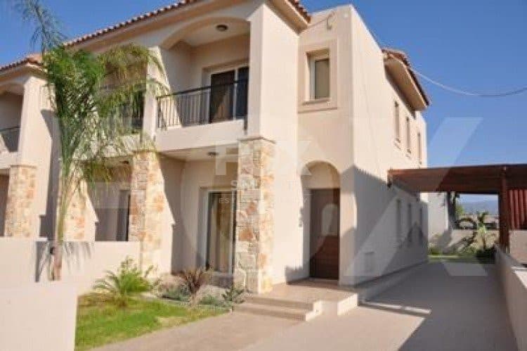 2 Bedroom Maisonette for Sale in Limassol, Moni