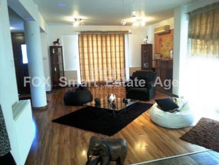 7 Bedroom Detached House for Sale in Limassol, Mesa Geitonia