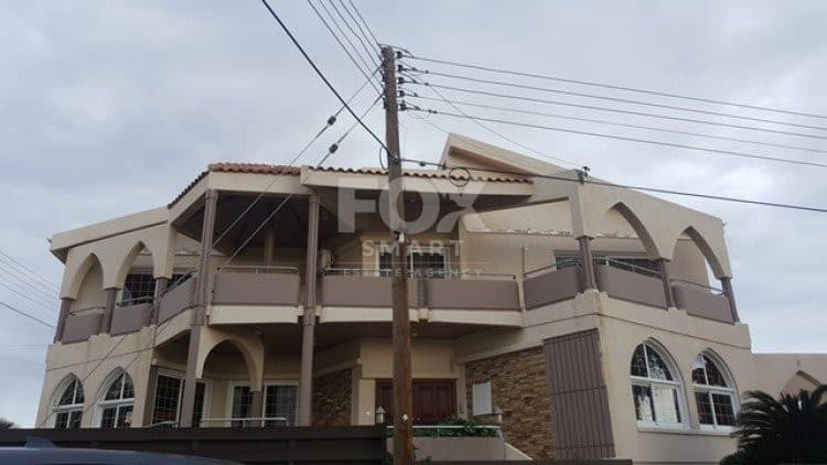 6 Bedroom Detached House for Sale in Limassol, Agia Filaxi
