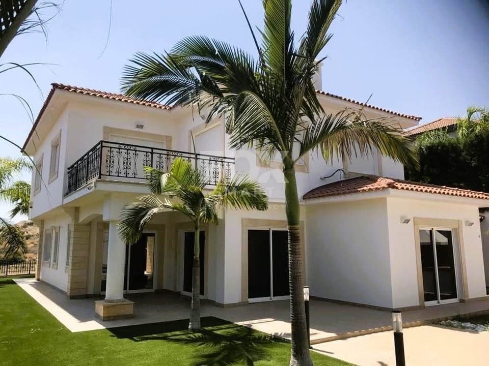 4 Bedroom Villa for Sale in Limassol, Agios Tychon