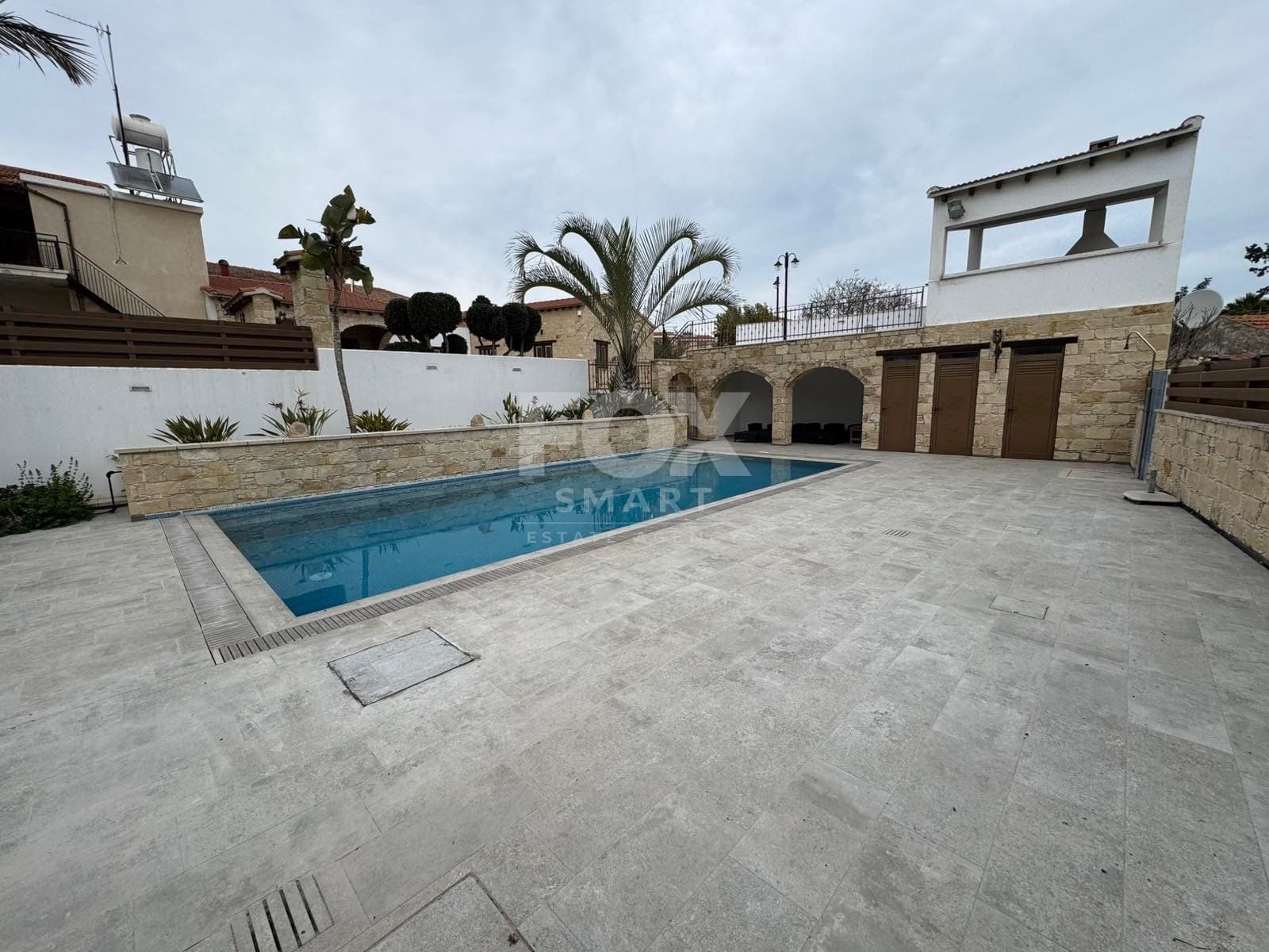 4 Bedroom Bungalow for Rent in Limassol, Agios Tychon