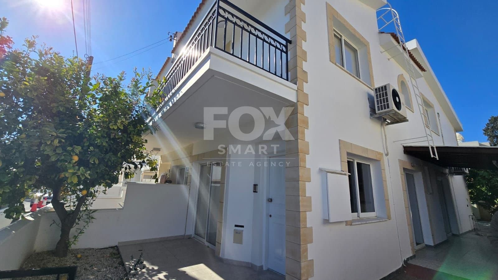 2 Bedroom Detached House for Rent in Limassol, Agios Athanasios - Tourist Area