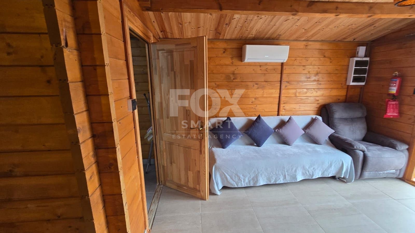 1 Bedroom Detached House for Rent in Limassol, Lofou