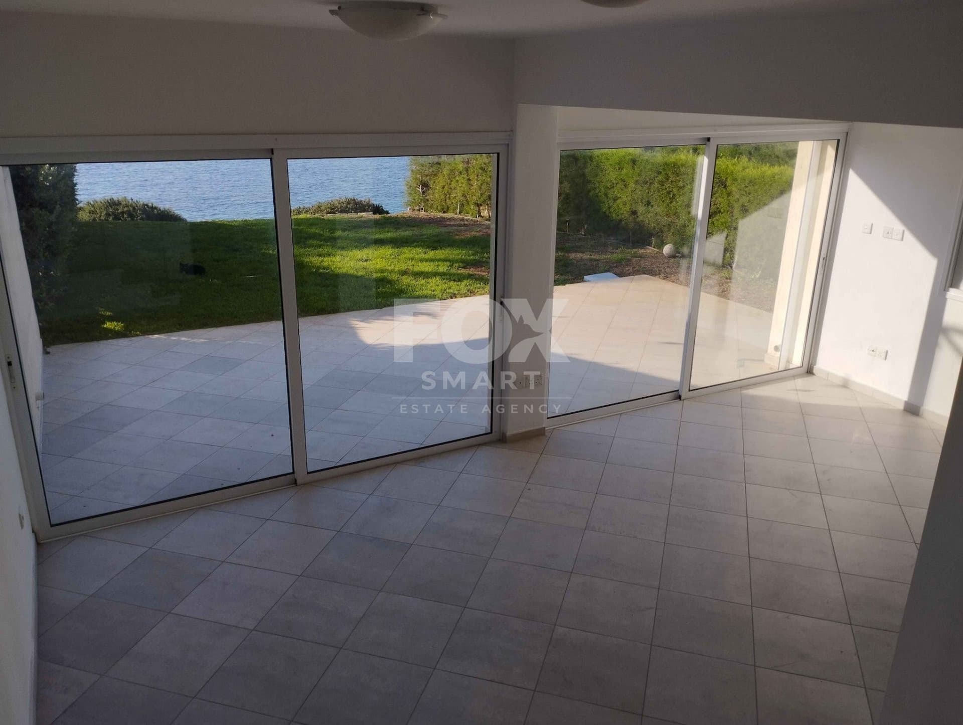 3 Bedroom Detached House for Rent in Limassol, Governor's Beach