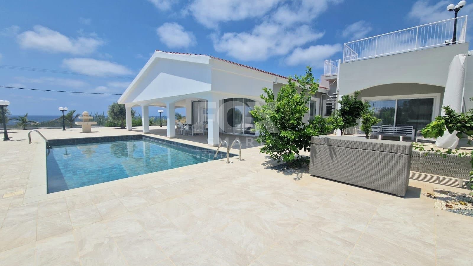 4 Bedroom Bungalow for Sale in Paphos, Sea Caves