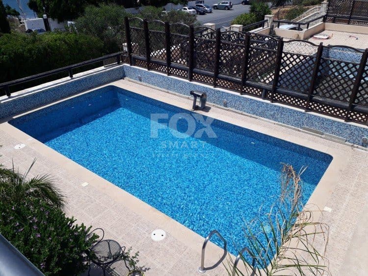 6 Bedroom Detached House for Sale in Limassol, Agios Tychon