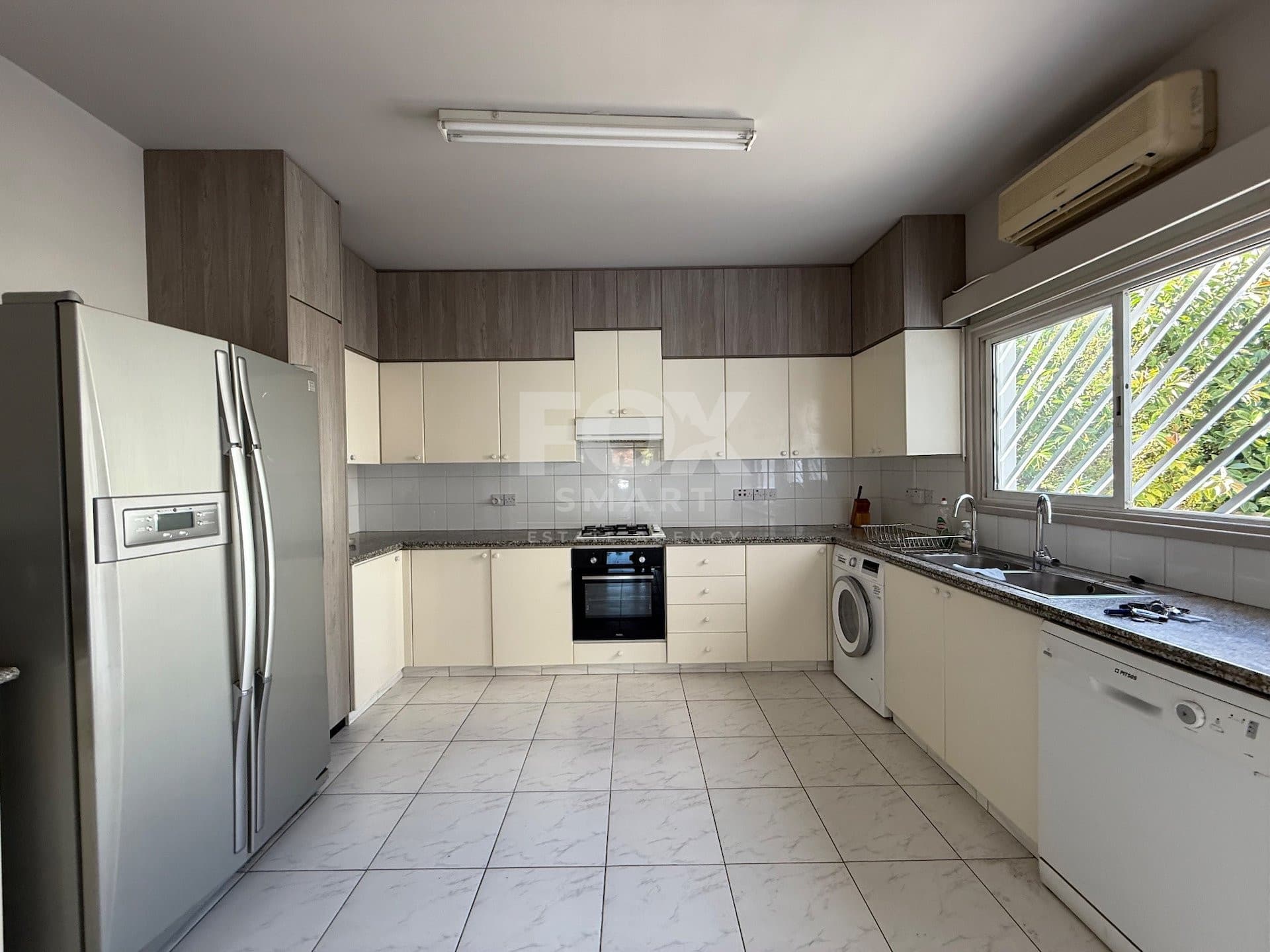 3 Bedroom Apartment for Rent in Limassol, Agios Nicolaos