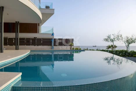 6 Bedroom Villa for Sale in Paphos, Chlorakas