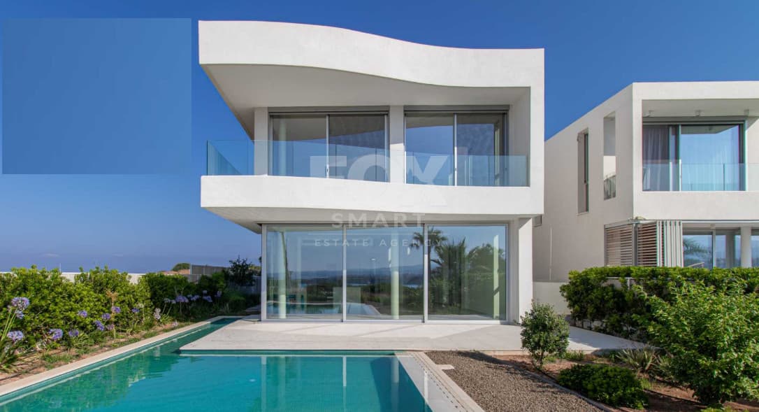 7 Bedroom Villa for Sale in Paphos, Coral Bay