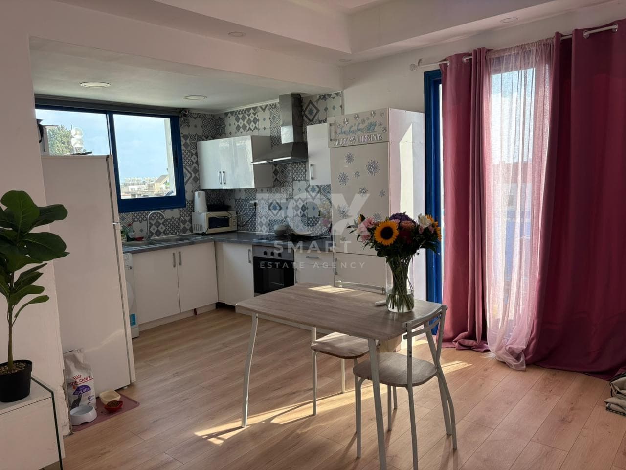 2 Bedroom Apartment for Sale in Paphos, Universal