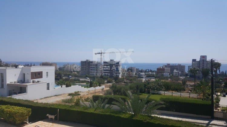 4 Bedroom Detached House for Sale in Limassol, Agios Tychon
