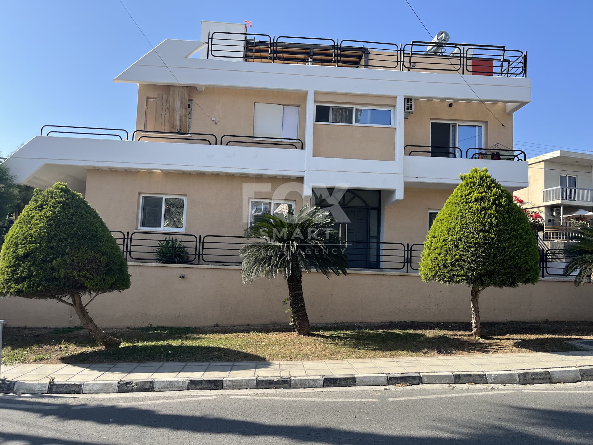 5 Bedroom Detached House for Sale in Limassol, Agios Athanasios