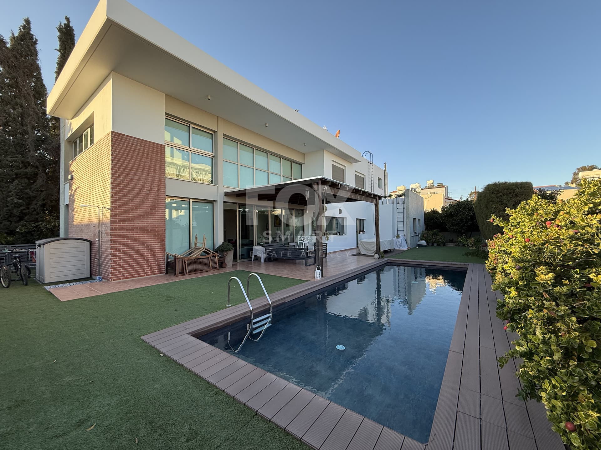 4 Bedroom Villa for Rent in Limassol, Agios Athanasios - Tourist Area