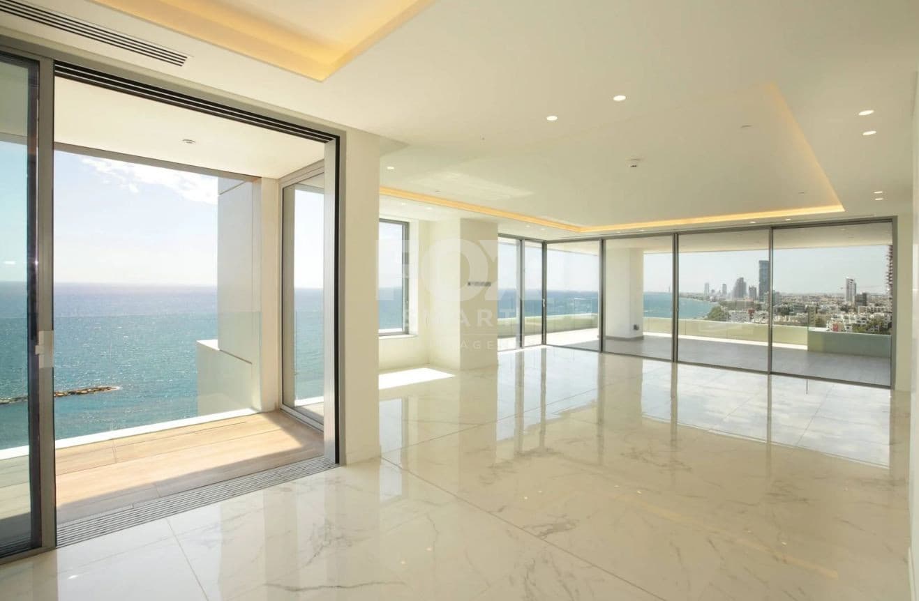 4 Bedroom Apartment for Sale in Limassol, Agios Tychon - Tourist Area
