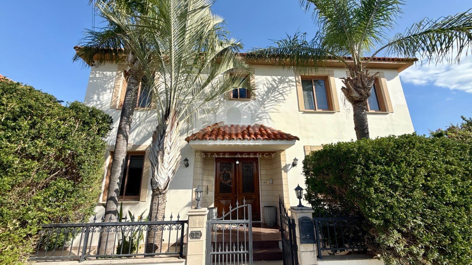 4 Bedroom Villa for Sale in Limassol, Agios Georgios (Havouzas)