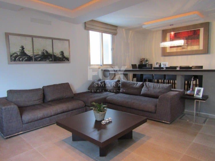 4 Bedroom Detached House for Sale in Limassol, Laiki Leykothea