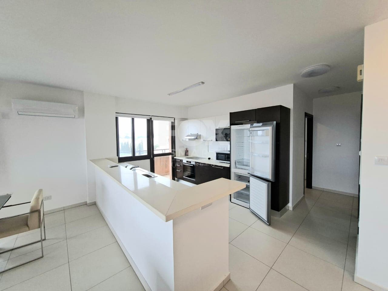 3 Bedroom Apartment for Sale in Paphos, Universal
