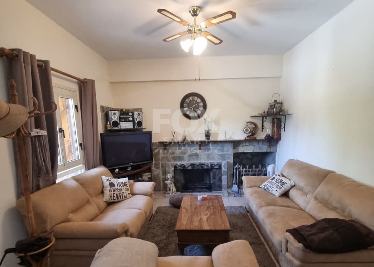 3 Bedroom Detached House for Sale in Limassol, Pano Platres