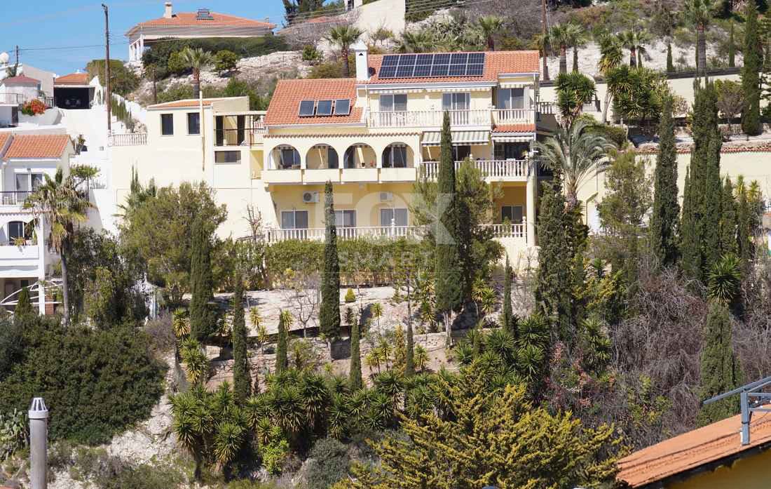 5 Bedroom Villa for Sale in Paphos, Tala