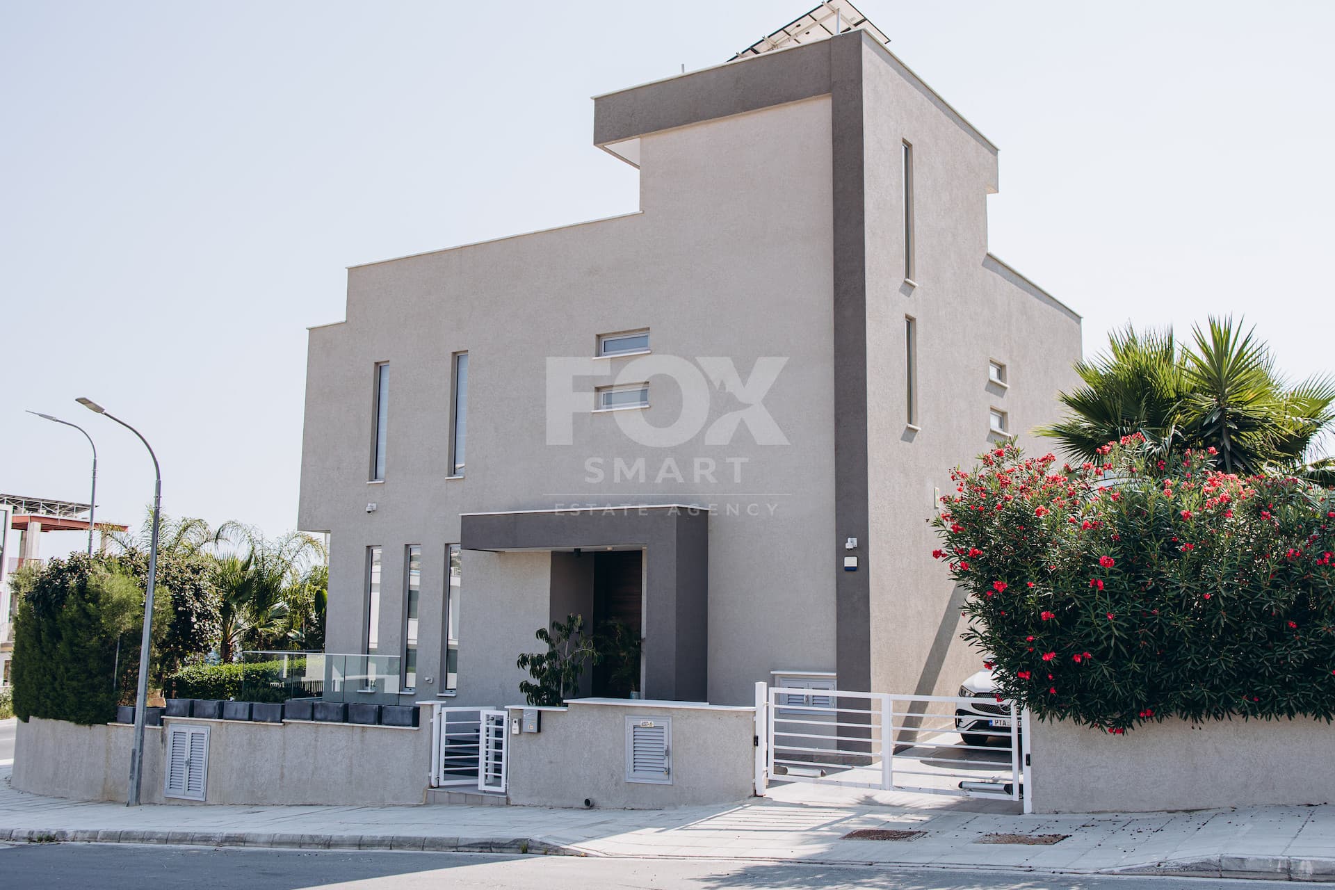 6 Bedroom Villa for Sale in Limassol, Agia Paraskevi