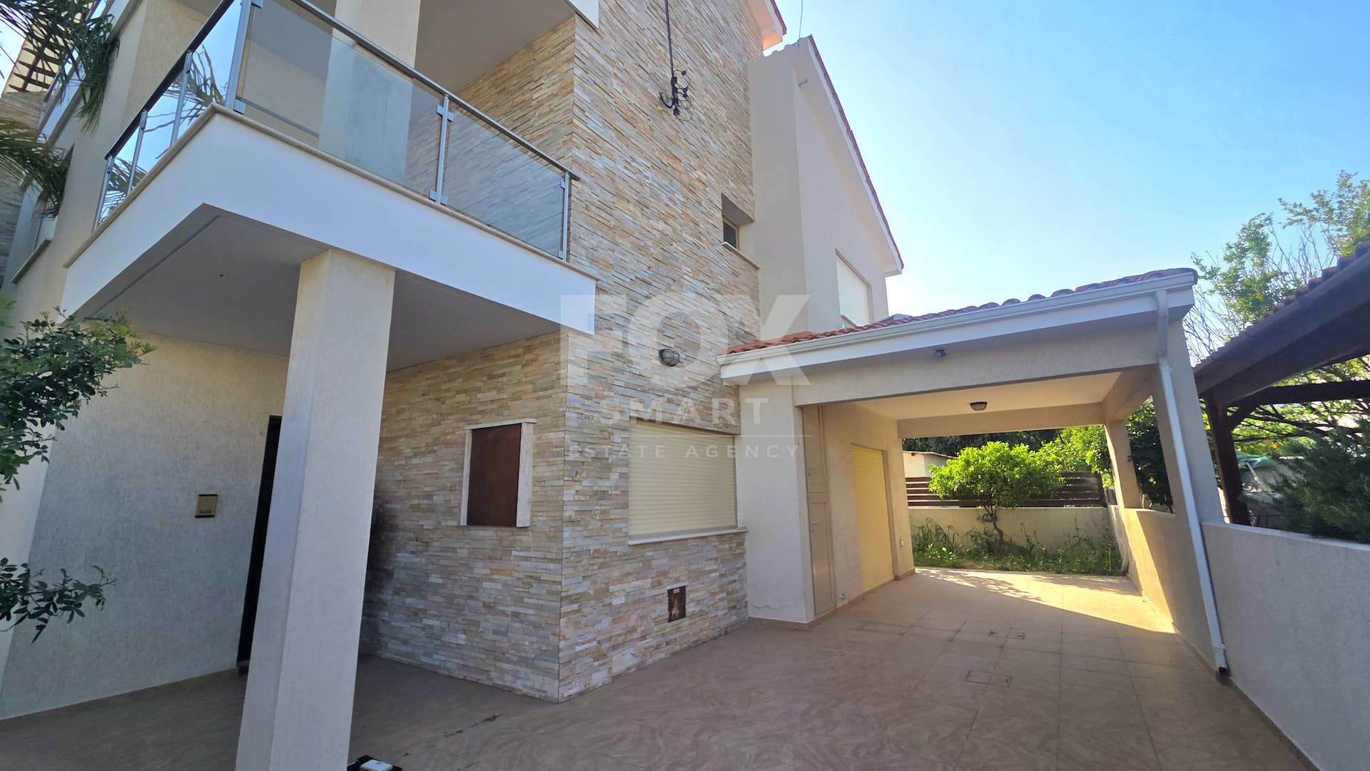 8 Bedroom Detached House for Sale in Limassol, Agia Filaxi