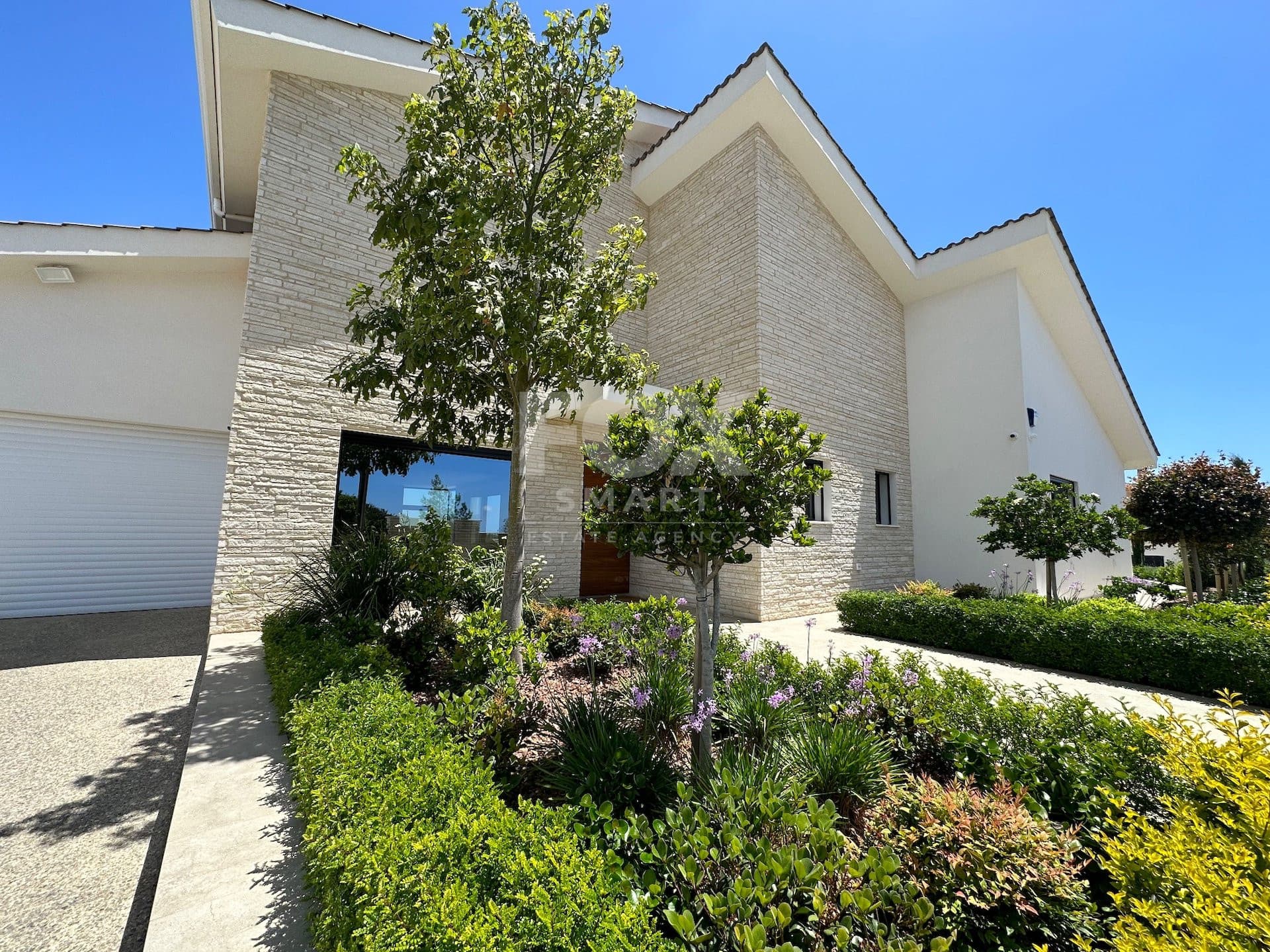 5 Bedroom Villa for Rent in Limassol, Souni-Zanakia