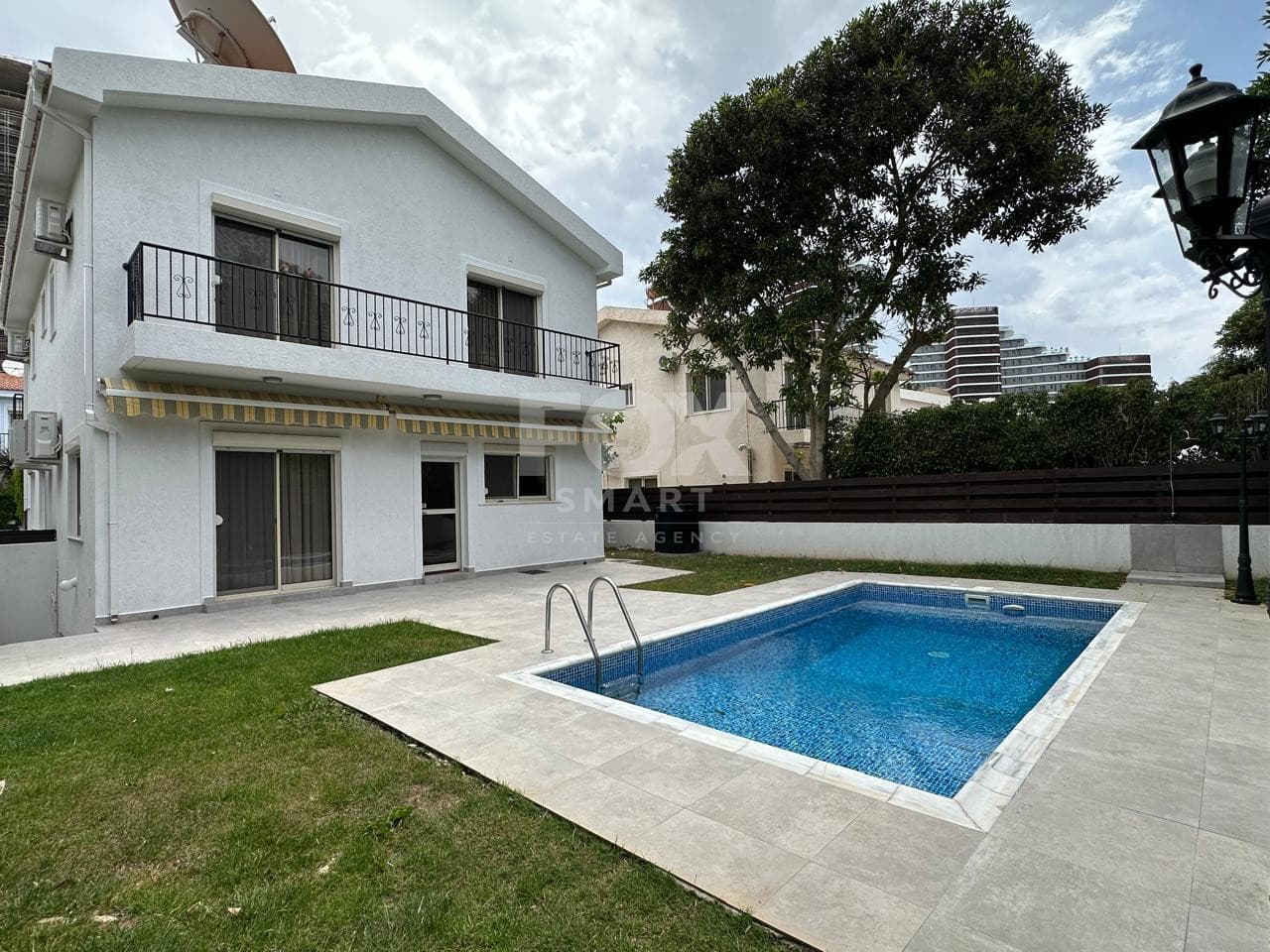 4 Bedroom Detached House for Rent in Limassol, Mouttagiaka