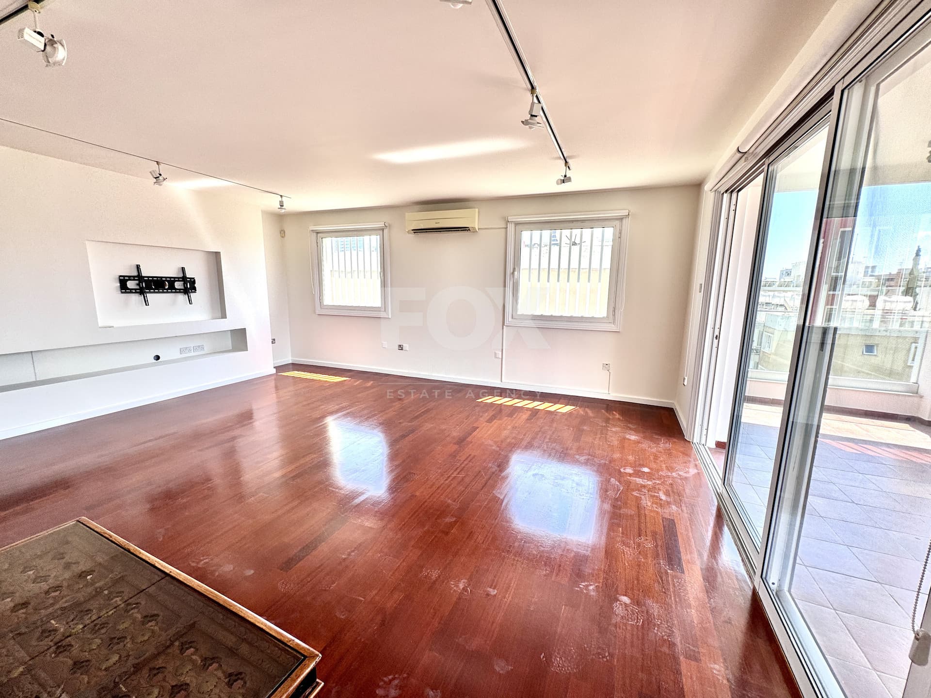 3 Bedroom Apartment for Rent in Limassol, Neapoli