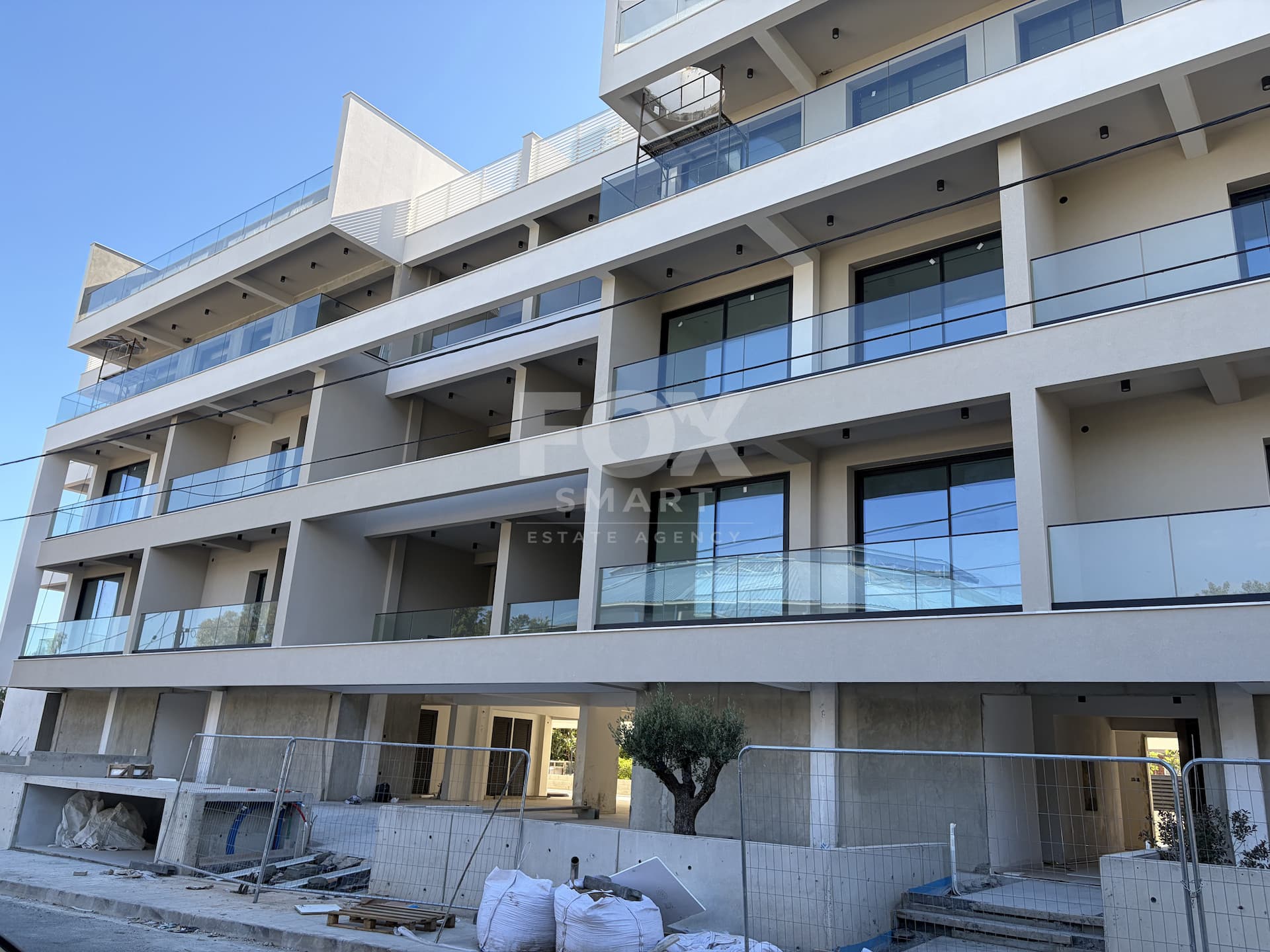 3 Bedroom Maisonette for Sale in Limassol, Agios Athanasios