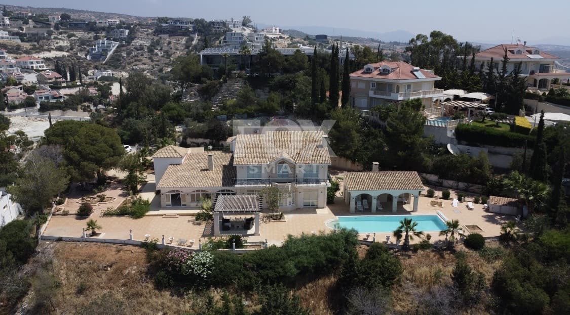 5 Bedroom Villa for Sale in Limassol, Agios Tychon