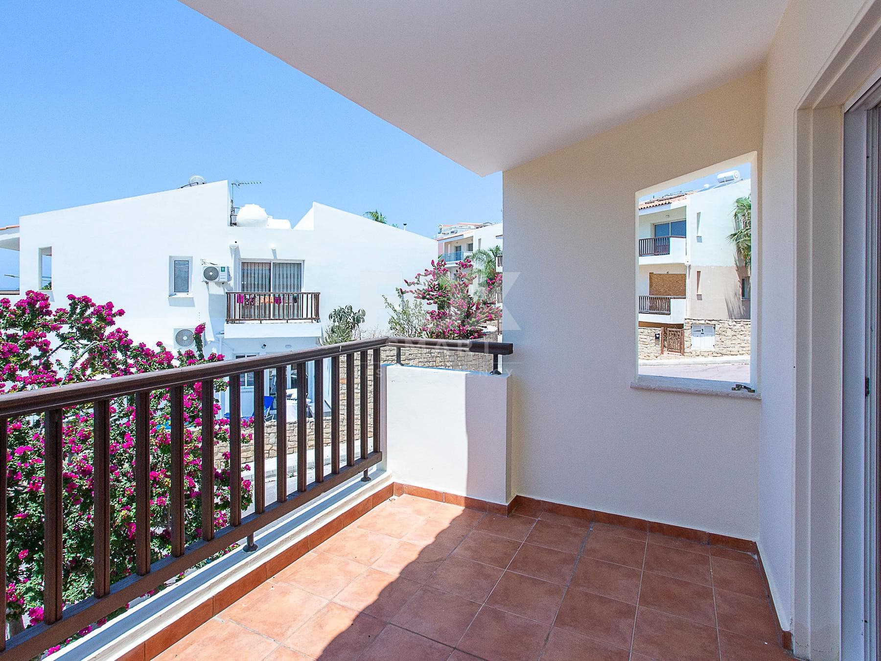 2 Bedroom Maisonette for Sale in Paphos, Chlorakas