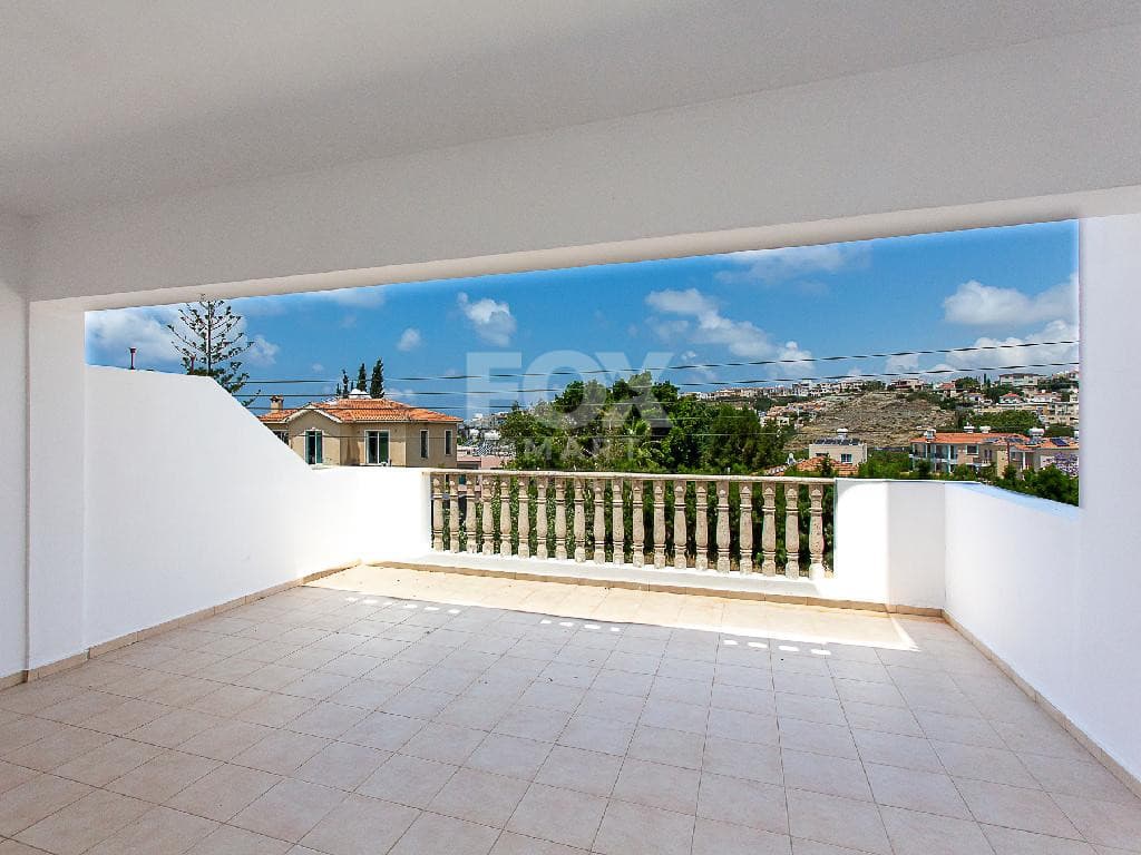 2 Bedroom Apartment for Sale in Paphos, Mouttalos