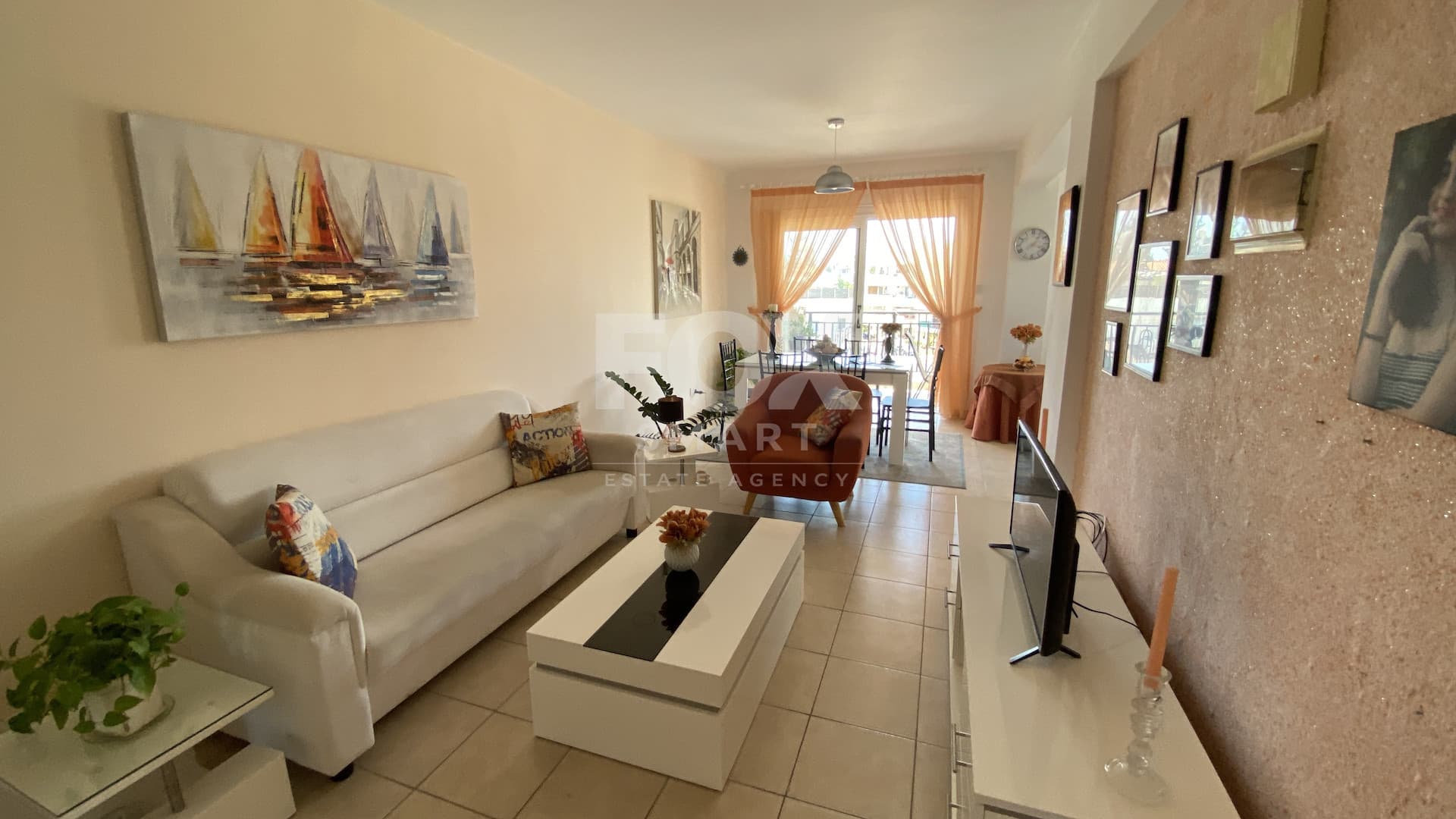 2 Bedroom Apartment for Sale in Paphos, Universal