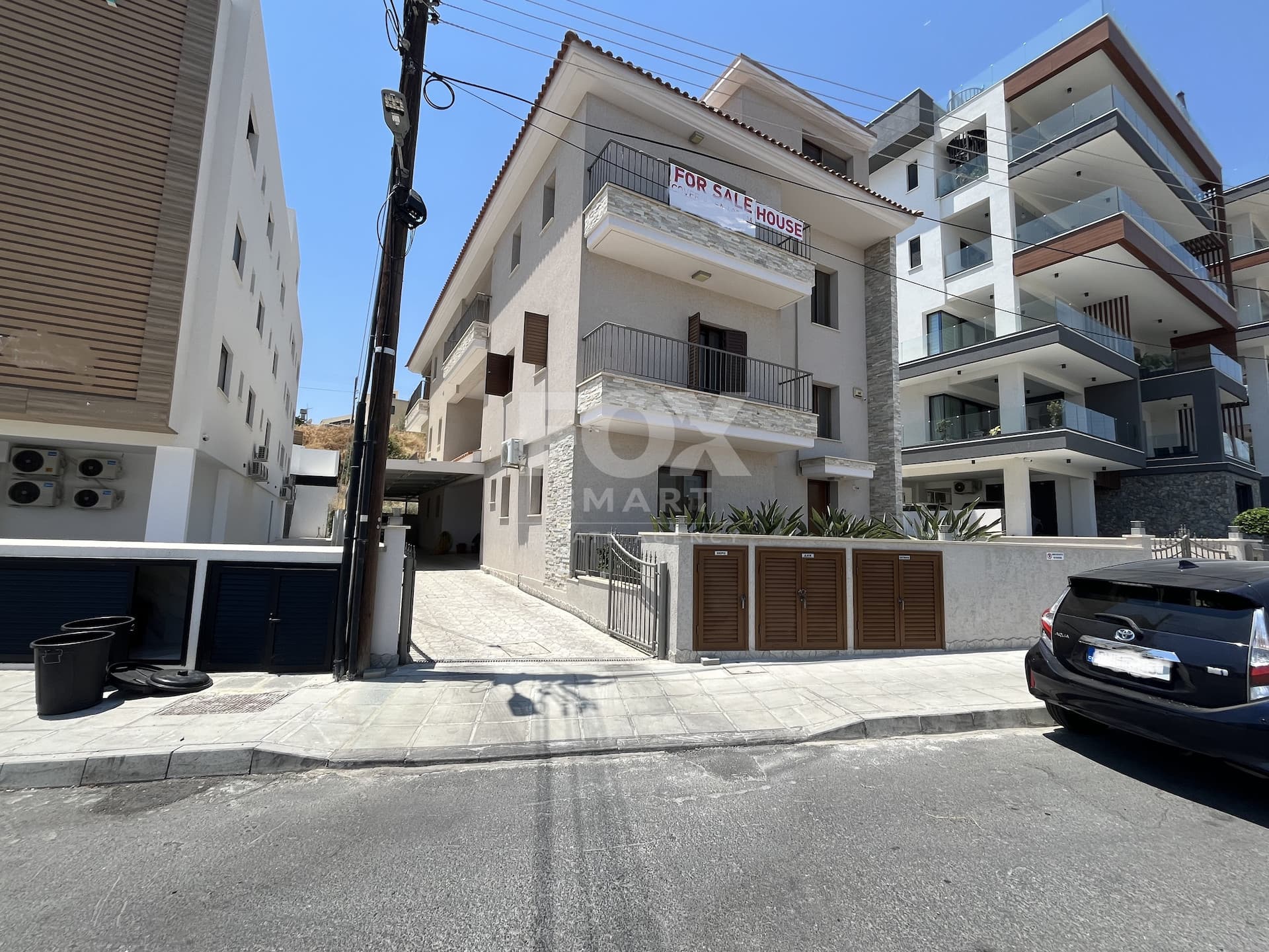 4 Bedroom Detached House for Sale in Limassol, Agios Athanasios